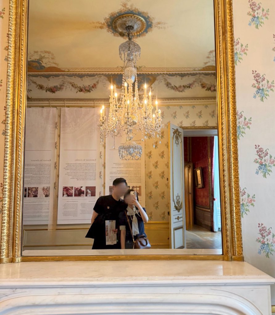 _avochan's tweet photo. 新婚旅行で1週間フランスへ🇫🇷🤍
建物の美しさも歩いているだけで楽しい街並みも、どこを切り取っても素敵な景色ばかりで毎日感動の連続だった……🫶🏻
セーヌ川クルーズで見たエッフェル塔のシャンパンフラッシュが本当に綺麗で一生の思い出🥲✨ https://t.co/ACpMt24hxq