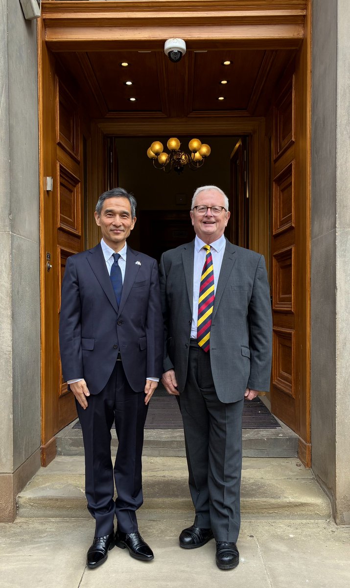 JapanScotland's tweet photo. 📰 On Friday, 8th May, Consul General Katsutoshi Takeda visited the Lyon Court and paid a courtesy call on The Right Honourable the Lord Lyon King of Arms, Dr. Joseph Morrow.

Read the full article on our website or other SNS channels! https://t.co/qu9yV6qXri