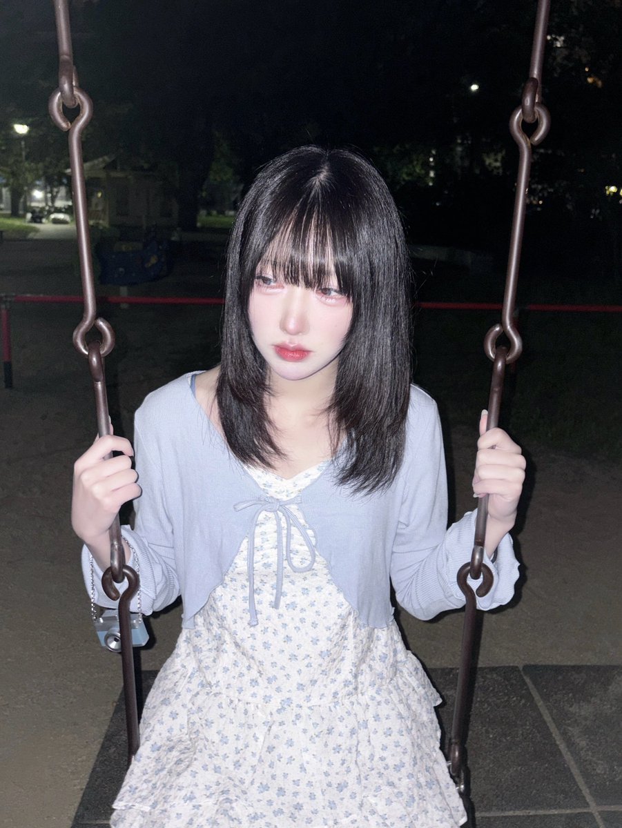 羽 tweet media