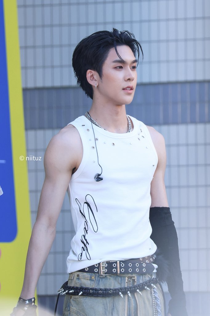 𝙉𝙞𝙞𝙩𝙪𝙯 ➷˚ ༘ นิตุ๊สสสสนอนอยู่ tweet media