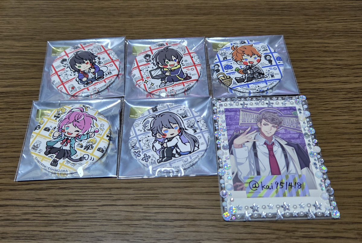 ∠灰 tweet media