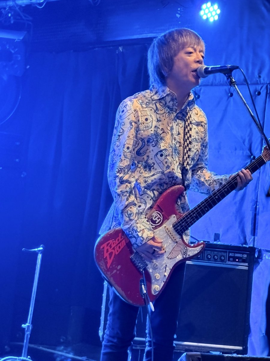 kishigoejun's tweet photo. 昨夜はサイコーな夜でした！私に戻れた。ナカイさんのギターは変わらず私の身体に刻まれる！たまらん。贅沢言ったらいろいろあるけど、存在もろもろ全てが素晴らしい👍ナカイさんありがとうございました😊また！アタシの青春！今日はお肌ピカピカ✨ https://t.co/8fGvhABzBg