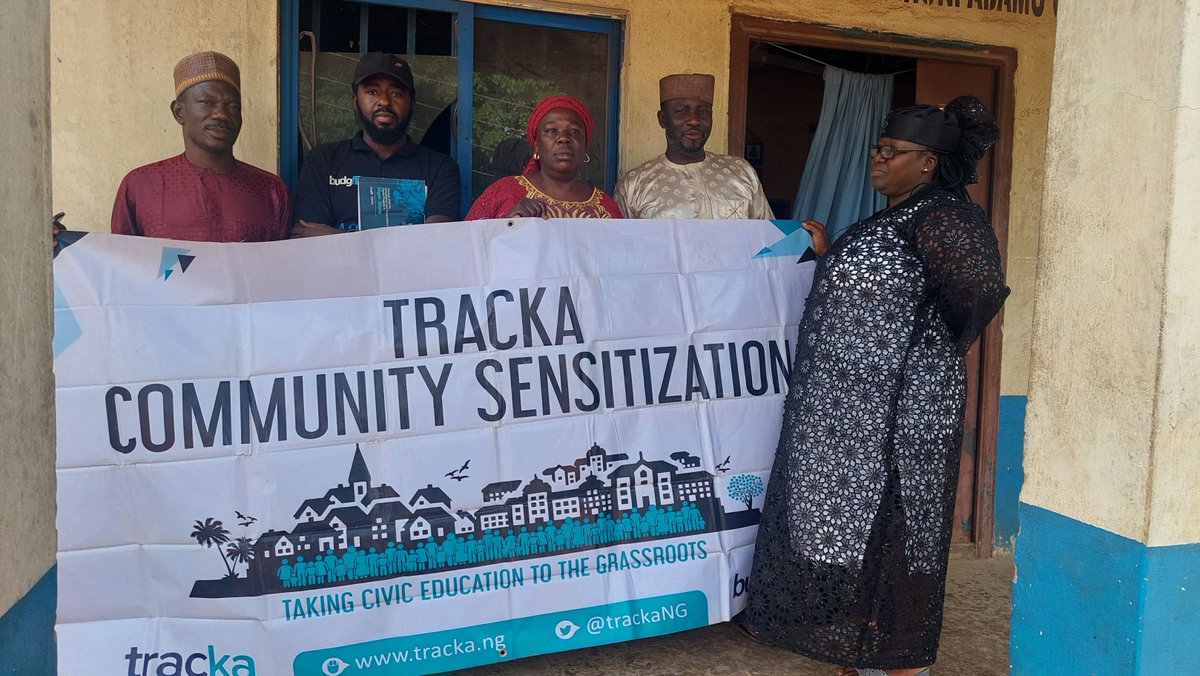 TrackaNG's tweet photo. We engaged residents and representatives of Boyi Sarki community, Dikko district and Chauma Ward, Tafa LGA, Niger state in a townhall meeting where we raised awareness on projects allocated to their community and how they can ensure implementation.

They were also taught on how to engage their representatives and submit community needs.

We stay committed to equipping every citizen with tools and information to demand good governance.