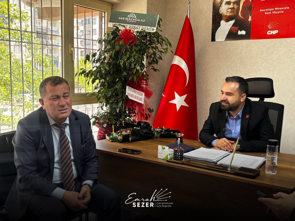 emrahsezerchp's tweet photo. Nizip Belediye Başkanımız Sayın Ali Doğan’ın, yeni görevimiz dolayısıyla İlçe Başkanlığımıza gerçekleştirdiği nazik hayırlı olsun ziyaretinden büyük onur duyduk.

Nazik ziyaretleri ve iyi dilekleri için kendilerine teşekkür ediyor, halkımız için ortak akıl ve dayanışma içerisinde çalışmaya devam edeceğimizi ifade ediyorum.

#CHP #Şehitkamil #EmrahSezer #Nizip #AliDoğan  #Gaziantep