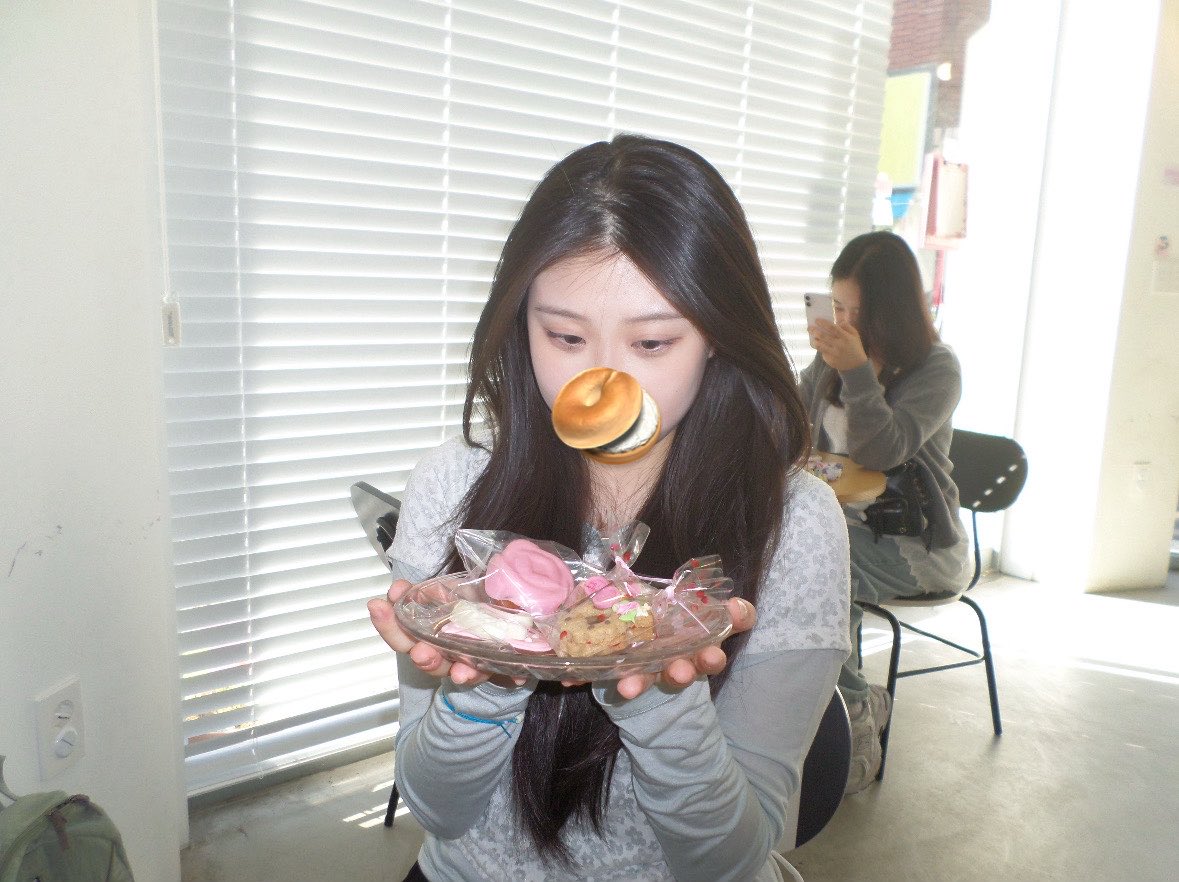 uuuiooo_'s tweet photo. 짜잔씨언니 자만추햇어요…🥹🥹😍
꿈인지 생신지    ,, 쿠키 감사해요..♡♡ https://t.co/tcc7hW7jRT