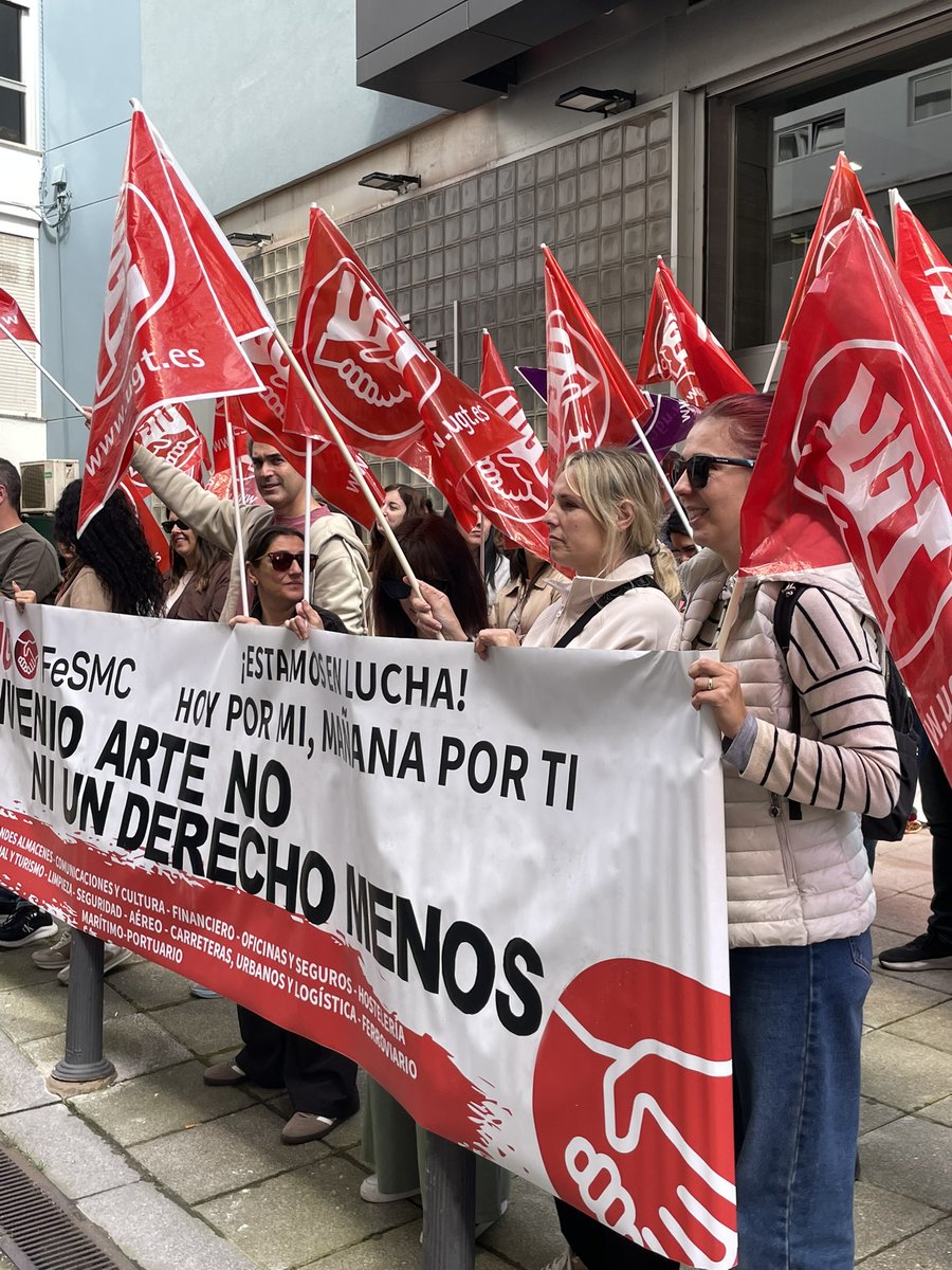 ugtcantabria's tweet photo. 🔴UGT traslada a la patronal CEOE-Cepyme su reivindicación de excluir a Cantabria del convenio estatal ARTE.
@ugt_fesmc #ugtcantabria #ARTE #CEOE #comerciotextil
https://t.co/rPNA7ayxXd https://t.co/DcfQVPAj2c