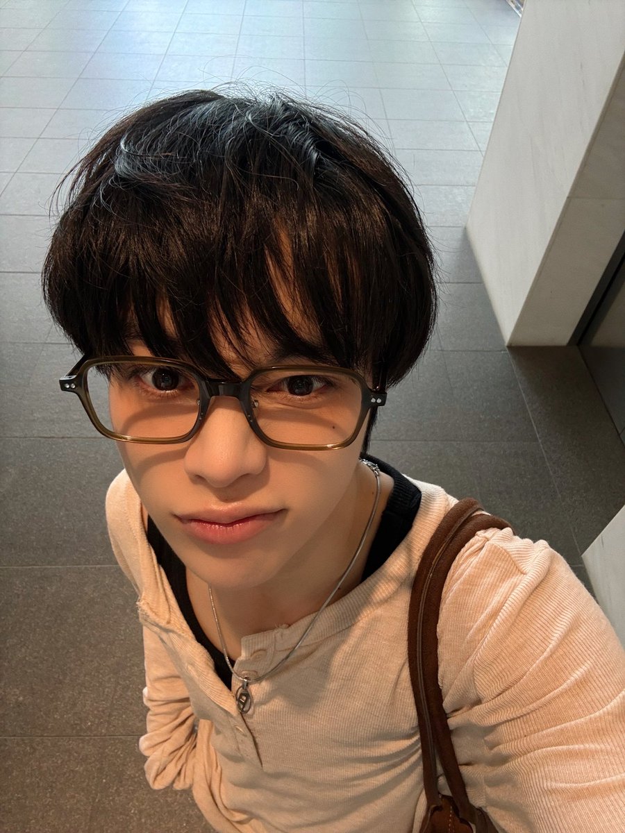 Just For HanBin 🌻 tweet media