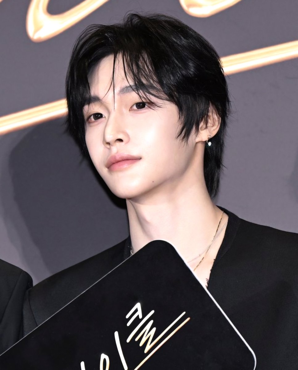 wonbin loops tweet media