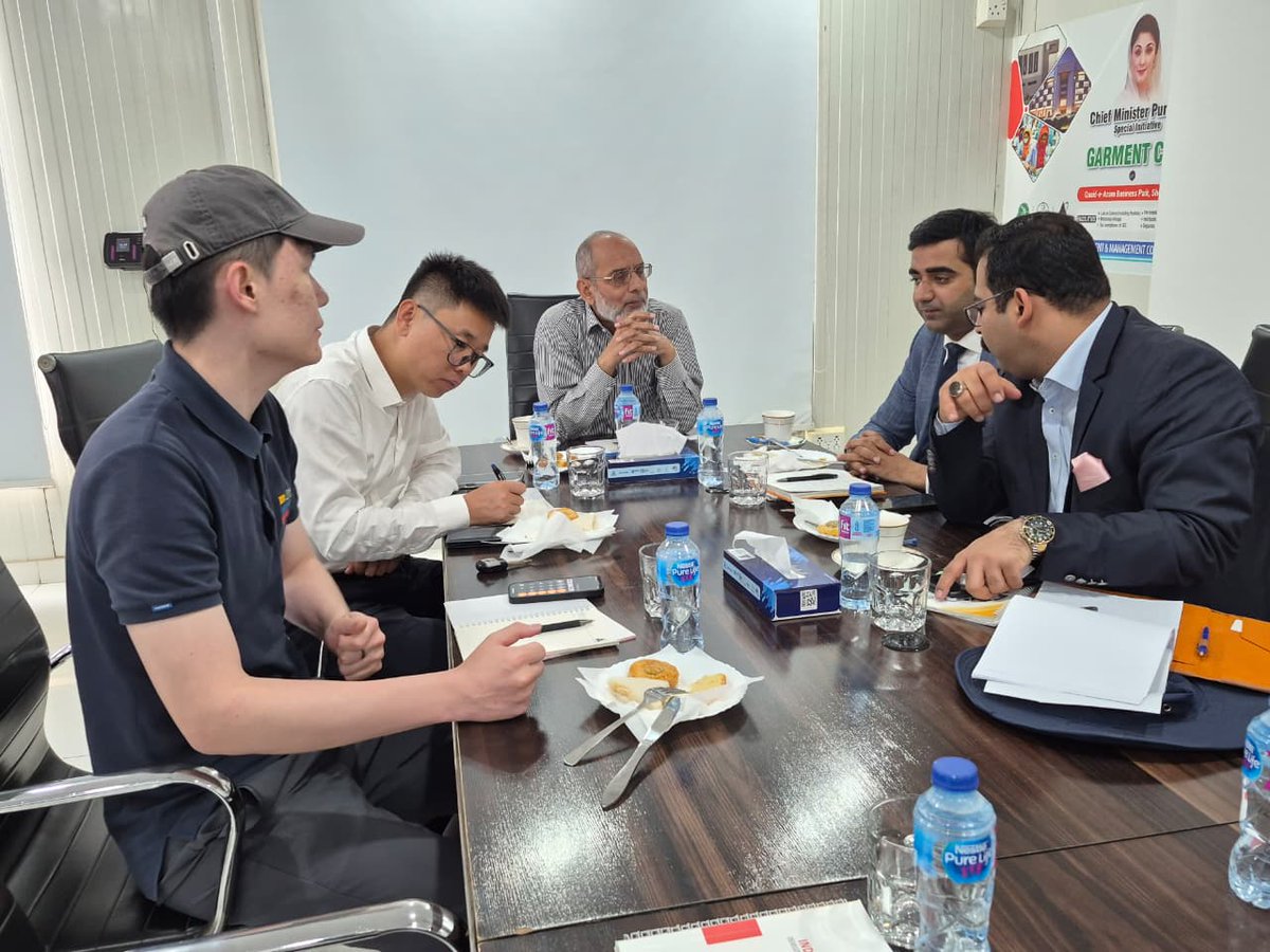 PIE_LHR's tweet photo. A delegation from Beijing Future Secure Electronic Technology Co., Ltd. visited Quaid-e-Azam Business Park, Sheikhupura to explore investment opportunities.
Project Director Ahmad Ali briefed the delegation on investor facilities, https://t.co/exFSNMaMP0