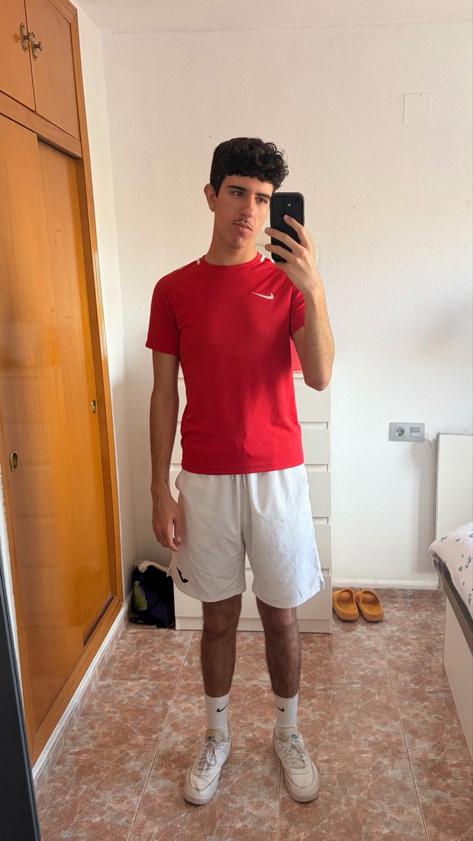 wrzalc's tweet photo. intenté salir a correr https://t.co/7xVW0TkFbM