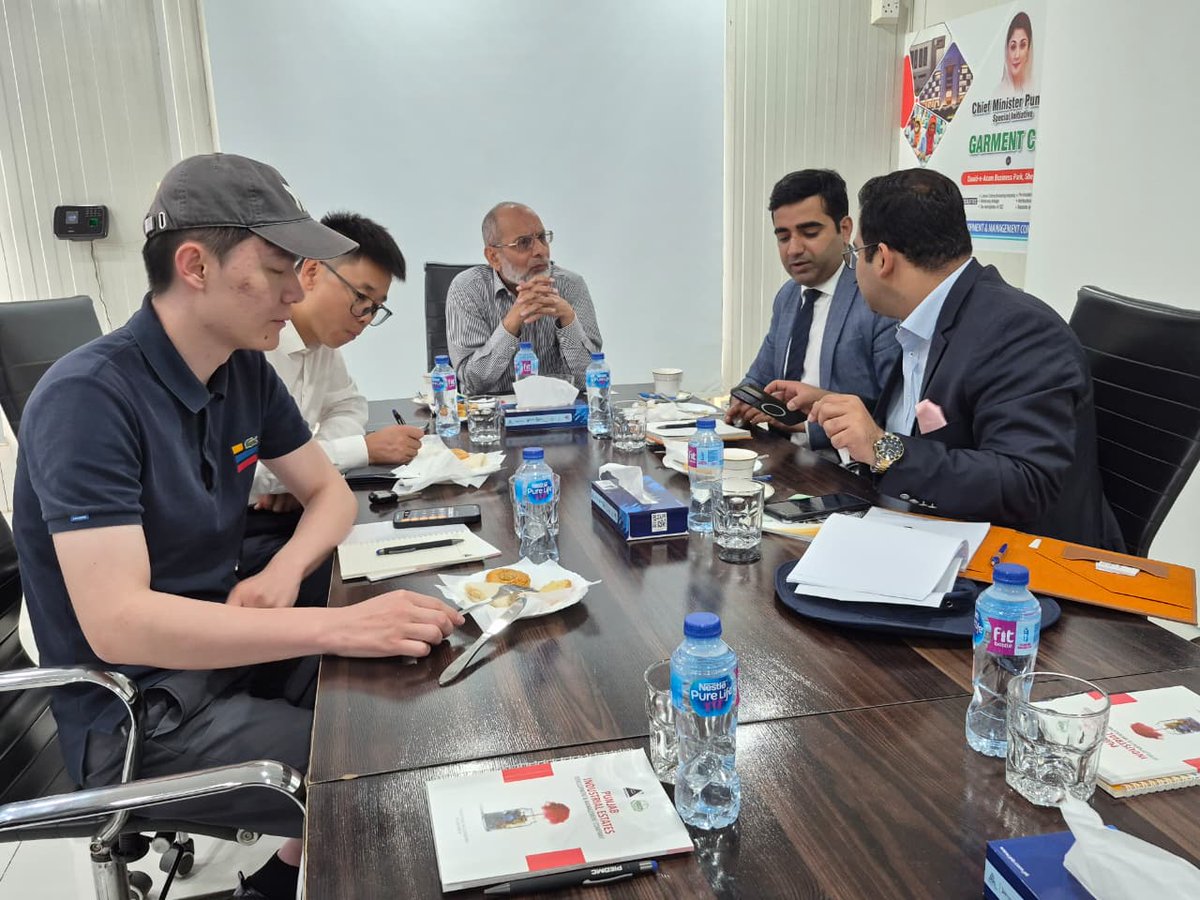 PIE_LHR's tweet photo. including SEZ benefits available to industrialists. The delegation expressed keen interest and satisfaction with the park's offerings.
#QABP #PIEDMC #SEZ #FDI #Punjab #InvestmentOpportunity #ChinaPakistan https://t.co/nMZc2iJ78c