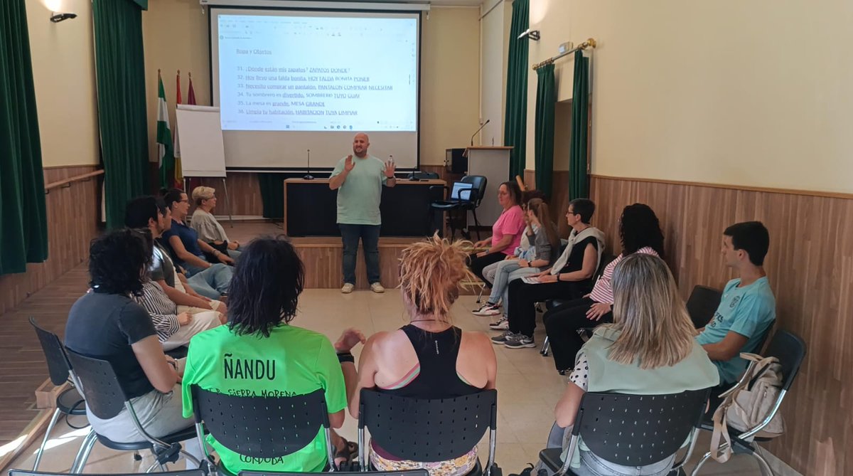 EscuelaParticip's tweet photo. Finalizó la formación “Nivel Básico Lengua de Signos”, habiendo aprendido características de las personas sordas y de la comunicación entre ellas, así como a emitir y entender mensajes sencillos en Lengua de Signos Española (LSE).

Imparte @habiaccesible
Organiza @ParticipaCor https://t.co/jEGLjK4IxD