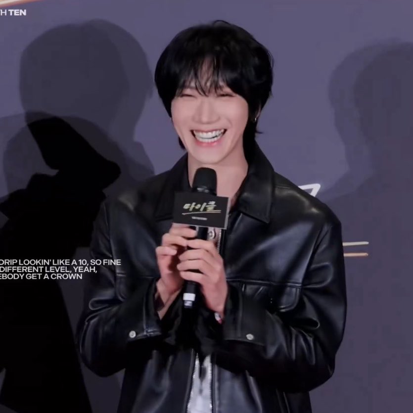 ยิ้มหวานขึ้นมั้ยนะ ㅠ ㅠ