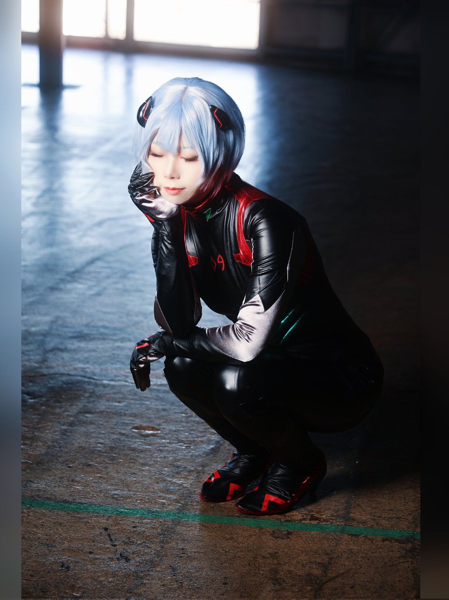 t0m0ru's tweet photo. cosplay エヴァンゲリオン
アヤナミレイ(仮称)

久々のアヤナミ🖤

📷️:@K3_eos 
#plugsuits https://t.co/nPyW8iXyF2