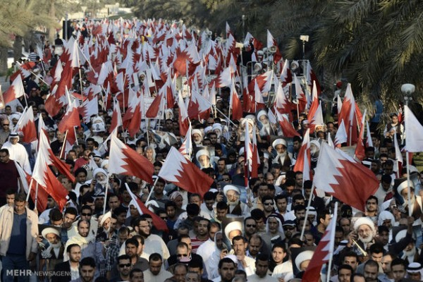 bahrain_ileaks's tweet photo. تصاعد السخط الشعبي في البحرين عقب اعتقال علماء شيعة في تكريس لواقع الاضطهاد الديني والقمع في البلاد
#البحرين #البحرين_تضرب_بقوه 
https://t.co/ZwfcqYdprc https://t.co/D8XZykpfzM
