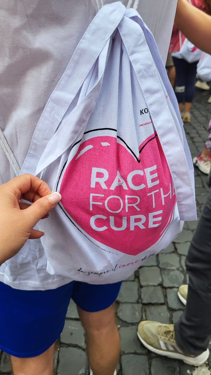TechReplyRoma's tweet photo. Energia, squadra e solidarietà: ieri a #Roma #TechnologyReplyRoma ha corso alla #RaceForTheCure per sostenere la prevenzione e la lotta contro i tumori al seno. Un piccolo gesto, ma dal grande significato. 💗 https://t.co/zj6QhBLysy
