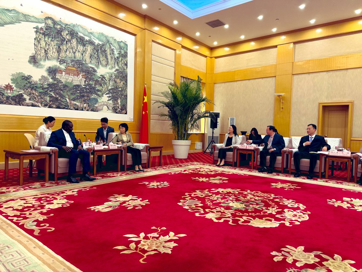 dereckgoto's tweet photo. Today, I had the distinct honour of participating in a highly productive engagement led by Zimbabwe’s Hon. Minister of Information, Publicity and Broadcasting Services, Hon. Soda Zhemu, with the Minister of the National Radio and Television Administration of the People’s Republic of China, H.E. Cao Shumin.

The discussions focused on strengthening Zimbabwe-China cooperation in the areas of broadcasting, television production, content sharing, digital media development, and technical and professional skills exchange within the media sector.

The Chinese delegation included senior officials from the National Radio and Television Administration, among them Director-General of the Television Drama Department, Mr. Feng Shengyong; Director-General of the International Cooperation Department, Ms. Zhou Jihong; Deputy Director-General of the Publicity Department, Mr. Liu Xiaodong; Deputy Director-General in the Department of Management of Online Audio-Video Contents, Ms. Fan Jie; and Director of the External Relations Division, Ms. Qi Xiaochao.

Accompanying Hon. Soda Zhemu on the Zimbabwean side were Zimbabwe’s Ambassador to China, Her Excellency Ambassador Abigail Shoniwa; Minister Counsellor at the Embassy of Zimbabwe in China, Mr. Pedzisai Peter Mwayera; the Chief Director in the Ministry of Information, Publicity and Broadcasting Services, Mr. Jonathan Gandari; ZBC News and Current Affairs Director, Mr. Effort Magoso; and myself.

The engagement reflected the deepening strategic partnership between Zimbabwe and China, particularly in the fields of media cooperation, communication infrastructure, content development, and the exchange of professional expertise between the two nations.