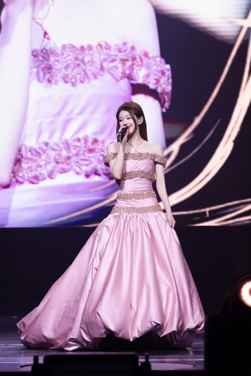 ♡ จ้าวลู่ซือ 赵露思 Thailand ♡ tweet media