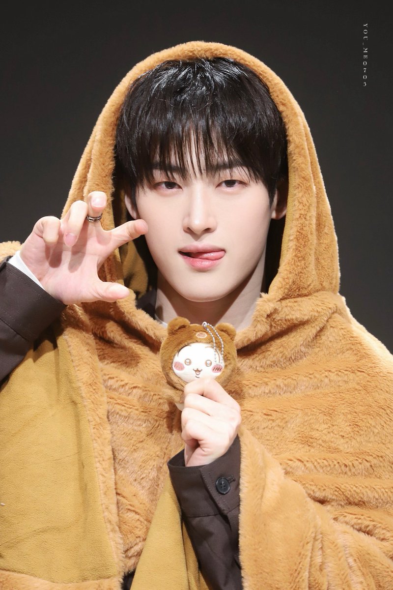 YOU_ME0703's tweet photo. 260509 디어마이뮤즈

(՞ o̴̶̷̤  ̫ o̴̶̷̤ ՞)

#ALL_H_OURS #올아워즈 
#YOUMIN #유민 https://t.co/fxRtNbZxST