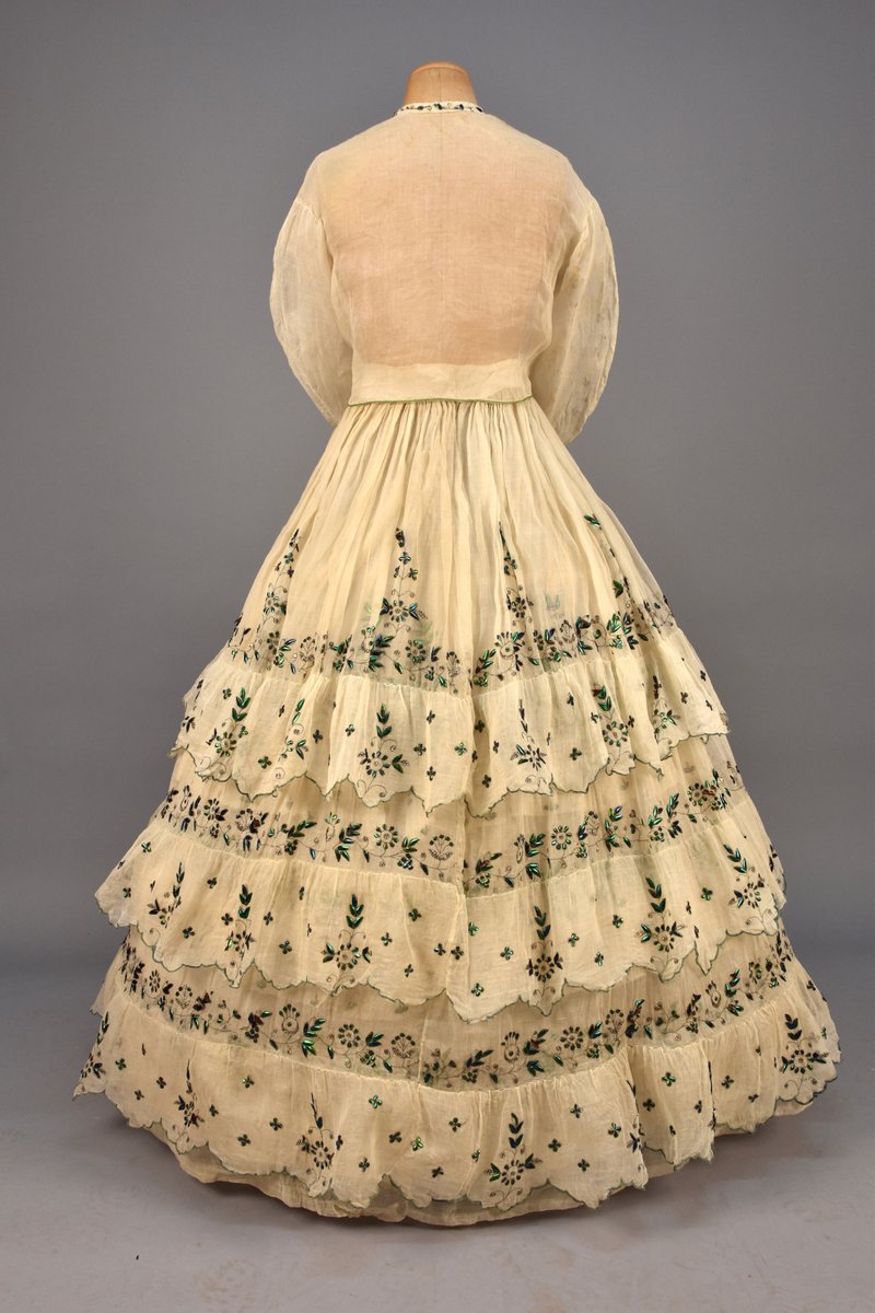 WikiVictorian tweet media