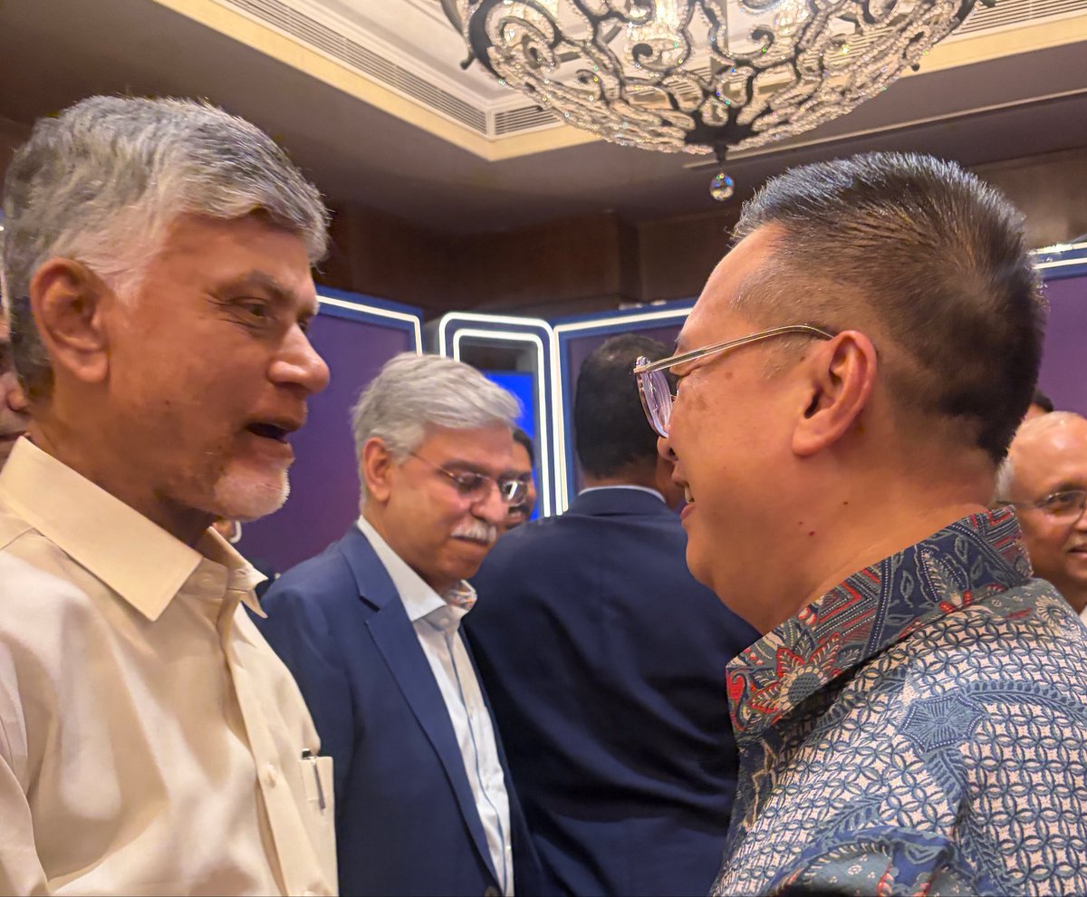 SGinIndia's tweet photo. Big congratulations to @NUSingapore's Institute of Systems Science and @followCII on signing a MOU to cooperate on skills training for senior Indian business leaders on Artificial Intelligence and Governance! 

Honoured to witness the exchange with the Hon CM of Andhra Pradesh @ncbn at the #CIIAnnualBusinessSummit2026. NUS will be partnering with the CII Global Leadership Centre at Amravati, Andhra Pradesh. 

Proud of this strategic partnership! 🇸🇬🇮🇳 HC Wong

@rajivmemani 
@CB_CII #SingaporeIndia #DigitalLeadership #AI #Governance