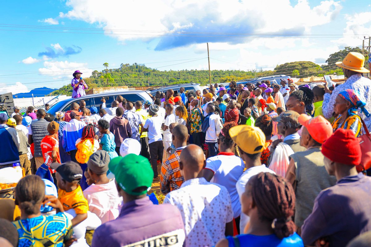 PLPartyKenya's tweet photo. Embu has spoken. ๐๐
The Purple Train leaves inspired by your energy and strengthened by your belief in a just, dignified, and liberated Kenya.
Unite โข Liberate
#TuunganeTujikomboe #PurpleTrain #MarthaKarua2027 https://t.co/enred1k6t1