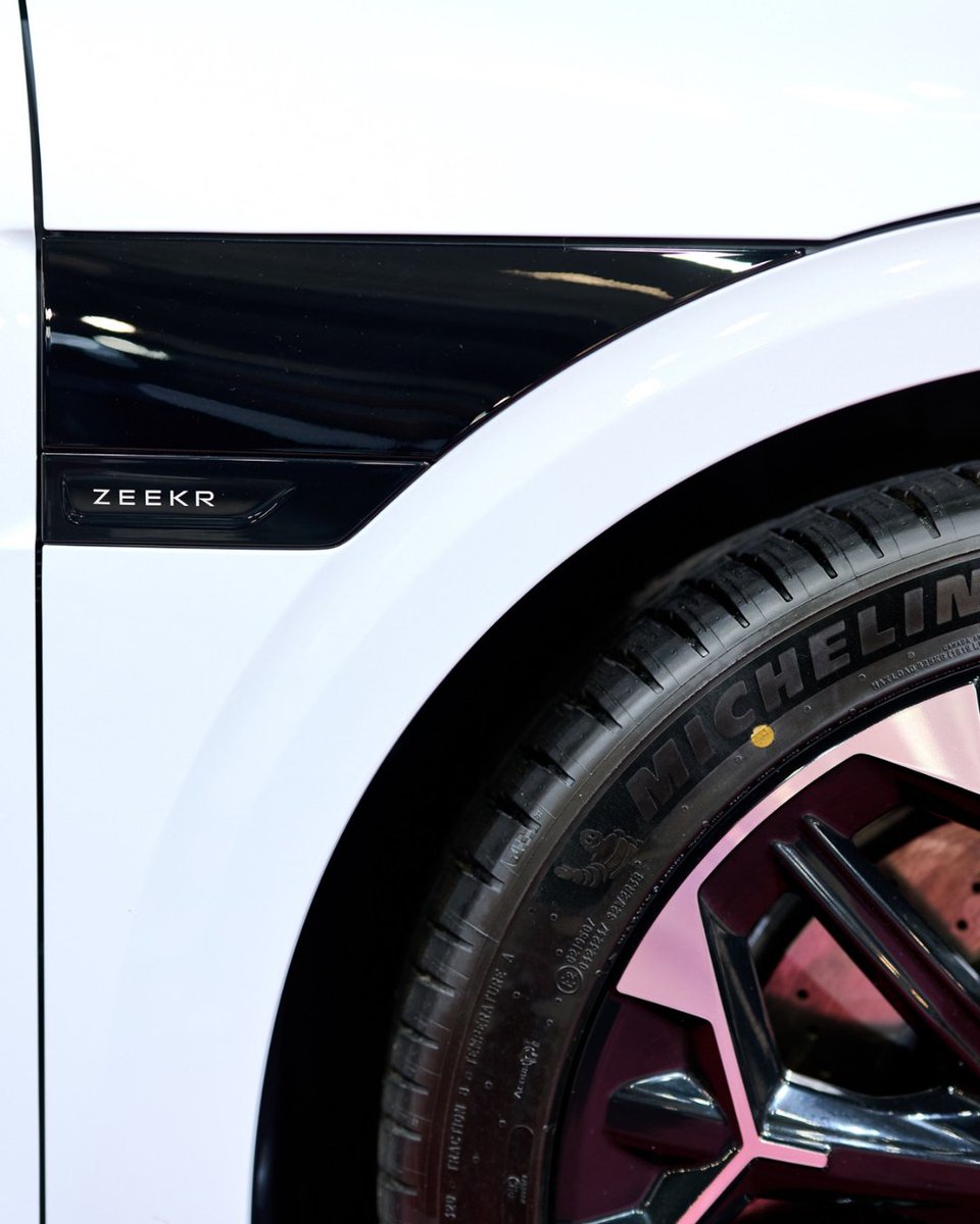 Zeekr_Europe's tweet photo. A new shape of power.
Zeekr 7GT.
/
Zeekr 7GT Energy consumption (combined): 19,9 – 16,6 kWh/100km (manufacturer target); CO2 emissions (combined): 0 g; CO2 class: A. Subject to WLTP homologation.
#Zeekr #ZeekrEurope #Zeekr7gt #EV #zeekrdesign https://t.co/wfx7NxI7zw