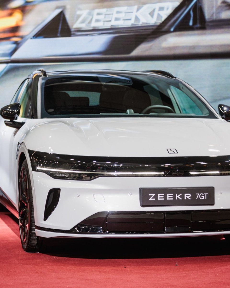 Zeekr_Europe's tweet photo. A new shape of power.
Zeekr 7GT.
/
Zeekr 7GT Energy consumption (combined): 19,9 – 16,6 kWh/100km (manufacturer target); CO2 emissions (combined): 0 g; CO2 class: A. Subject to WLTP homologation.
#Zeekr #ZeekrEurope #Zeekr7gt #EV #zeekrdesign https://t.co/wfx7NxI7zw