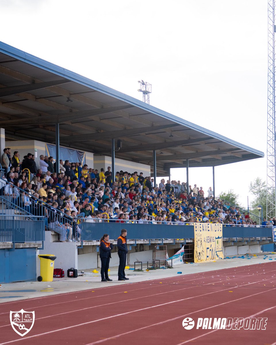 AtcoPalmadelRio's tweet photo. 🙏 𝐆𝐑𝐀𝐂𝐈𝐀𝐒, 𝐀𝐅𝐈𝐂𝐈𝐎́𝐍 💛

🏟️ Casi 1.000 aficionados disfrutaron con nosotros de la ida de semifinales del playoff a #TerceraFederación

🧐 Desde ya no tenemos otra palaba en nuestra cabeza, 𝐑𝐄𝐌𝐎𝐍𝐓𝐀𝐃𝐀

#AmarilloYAzul 💛💙 https://t.co/l3YWY6nsk9