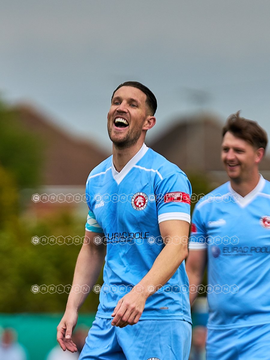 Simon_Carlton's tweet photo. A fun afternoon saw @JaWhisk finish his @PooleTownFC   career against an  Adam Lallana XI.  Full album here … https://t.co/DWVIiWHNPw https://t.co/T6zRNABzwA