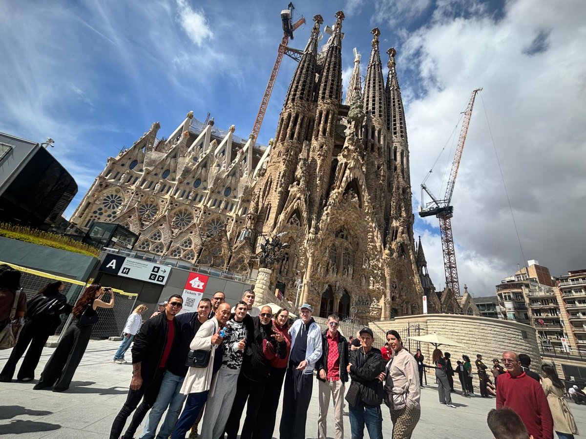 Fundació Acollida i Esperança tweet media