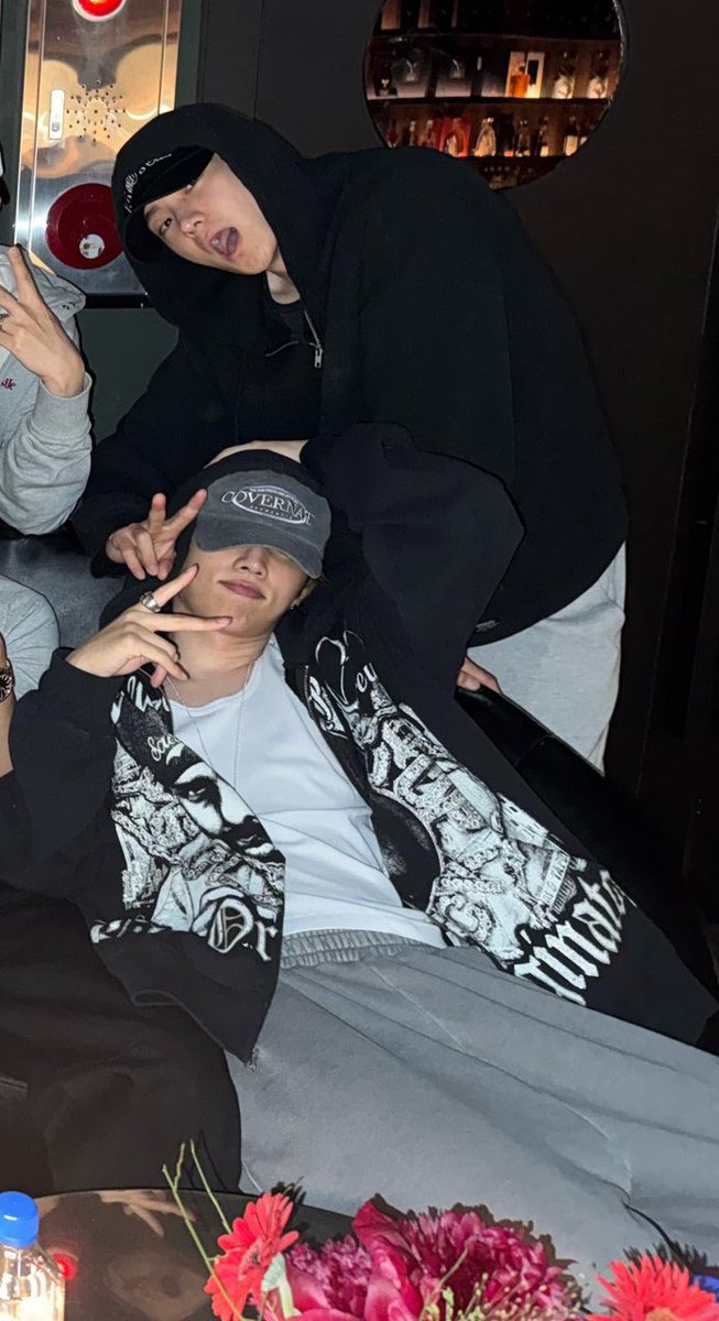 밤빰 tweet media