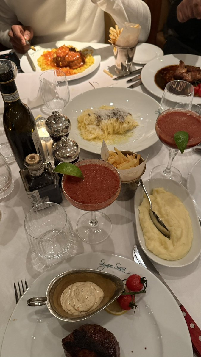Tejadas🇸🇳 tweet media
