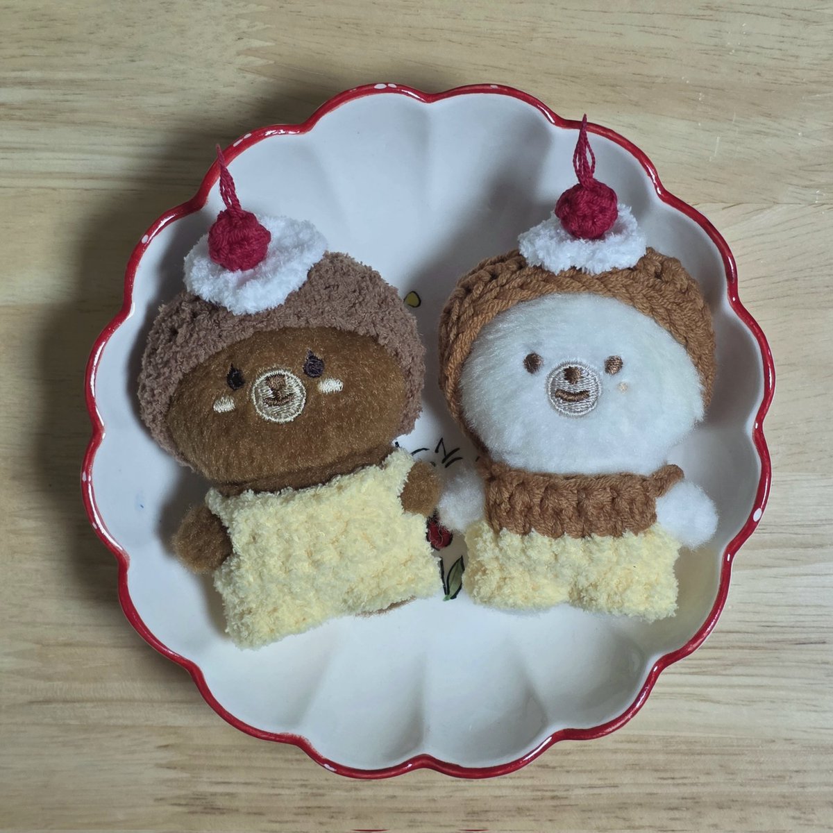 feel_inday's tweet photo. 방돈이 냠🍮🥞 https://t.co/JVk4jyeLeS