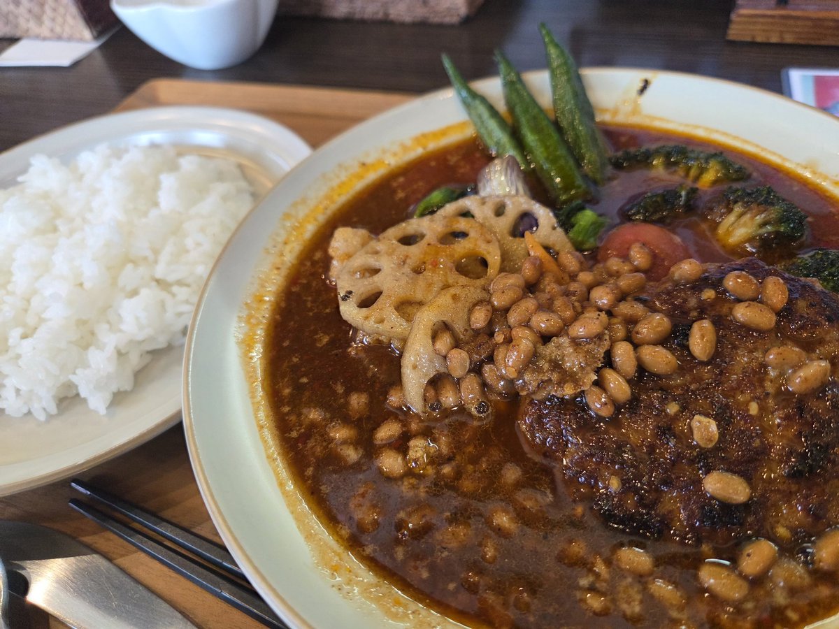 KMNMEY's tweet photo. 北海道ズ
食べ物編 https://t.co/0WVkjvSkAA