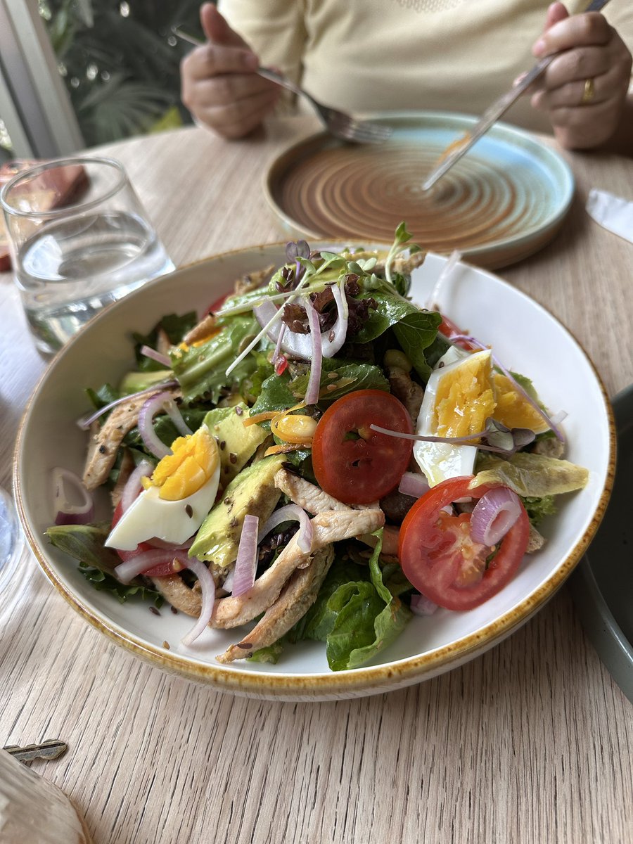 goldescapes's tweet photo. Salad https://t.co/7GrjxANg3P