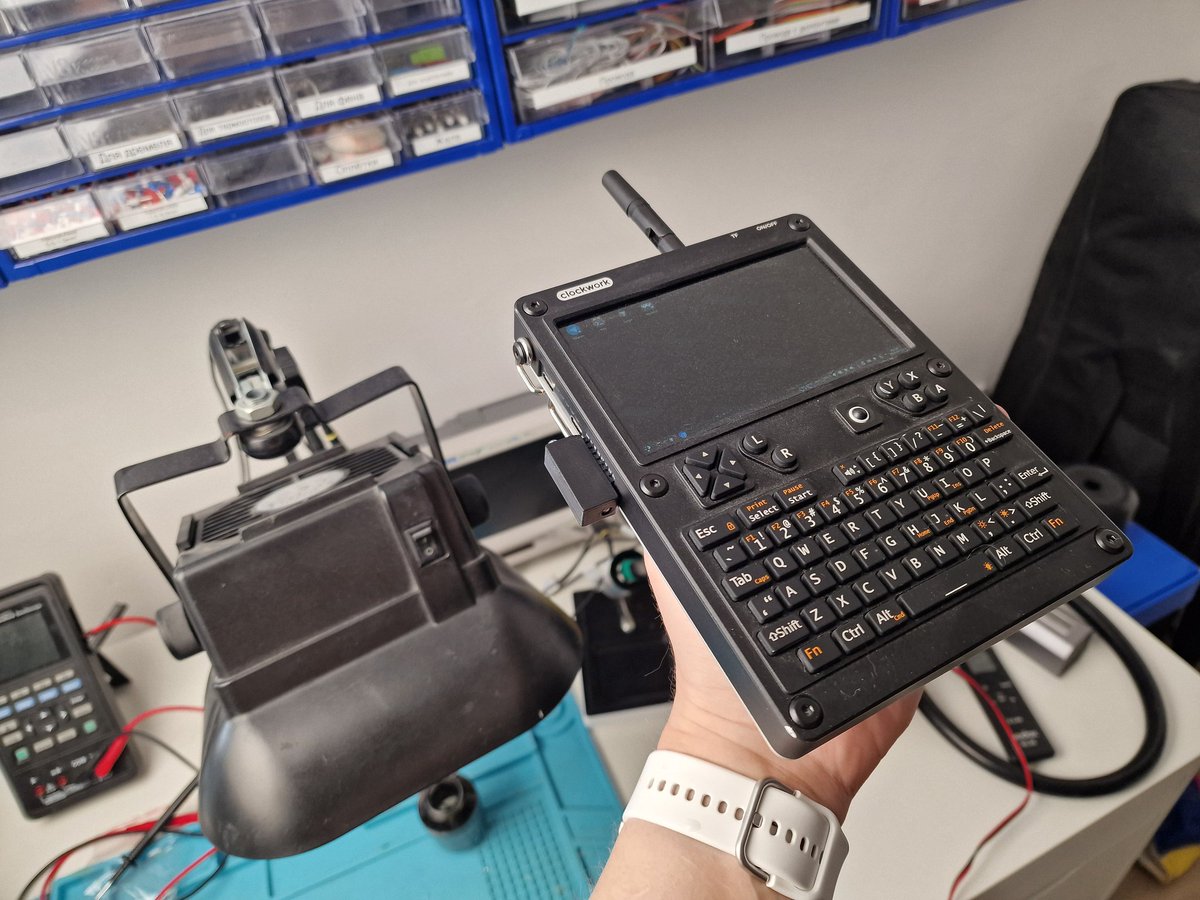 Cluster_M's tweet photo. "We have #FlipperZero at home", part 2.
#uConsole https://t.co/KzNnkdkJIW