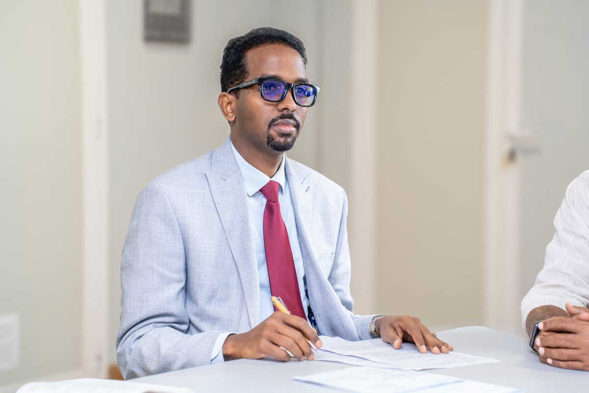 MoPIED_Somalia's tweet photo. 1/2
DG @AbdifatahHaredF participated in the 2nd Steering Committee of the #GEED Program, which brought together @MoEWRSo, @moechesomalia, @SomaliaMolsa, @EU_in_Somalia, German Cooperation, and partners. https://t.co/3IA96L4D0g