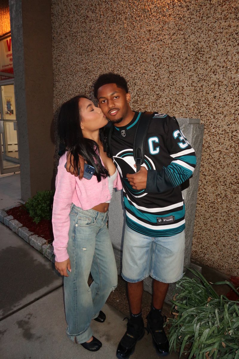 Tu4pT's tweet photo. @yafavvnani i love you lil mama🩷 https://t.co/1aTYghspw5
