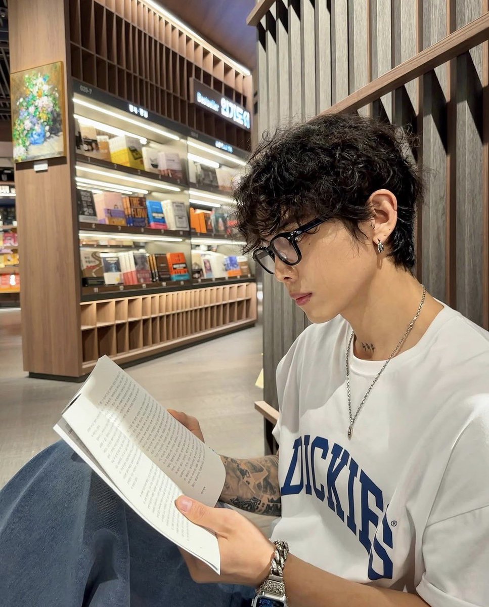 本城 Ren tweet media
