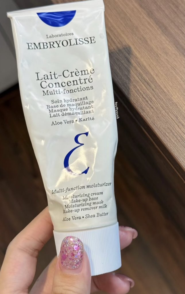 ulianpuyy's tweet photo. Hasil konsisten 2 bulan pake embryolisse 🙏🏻🙏🏻
Ga nyangka bakal selicin ini.. SUNGKEMM🥺￼ https://t.co/kY2g3U9U2D