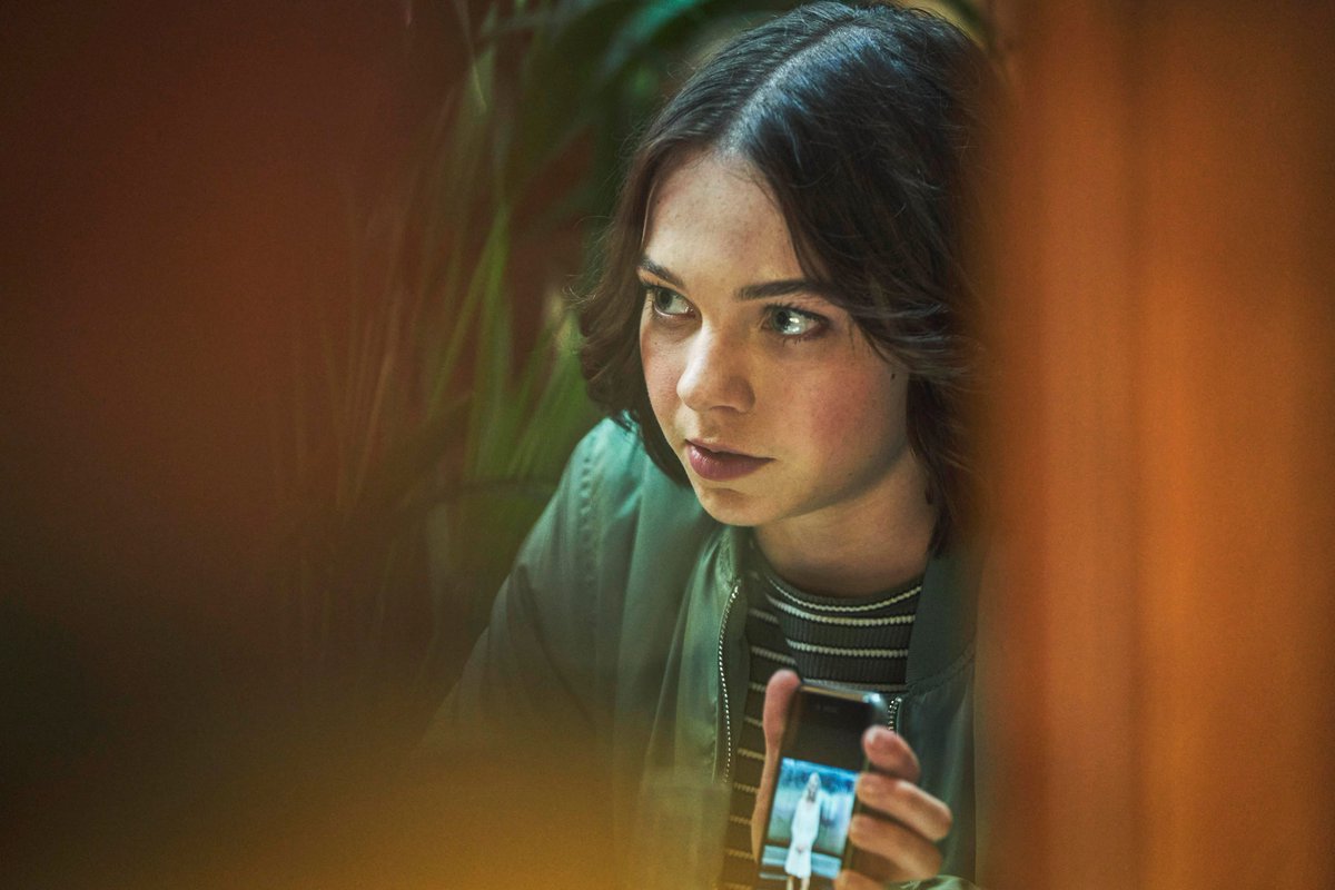 Moonagepictures's tweet photo. Pip is back on the case… and this time, the mystery goes even deeper.

Deadline dives into A Good Girl’s Guide to Murder Season 2, teasing “a new case to solve” as the countdown begins with just over two weeks to go 👀

https://t.co/jap4KWrbo8
-
#MoonagePictures #AGGGTM https://t.co/hkLyLWhDJB