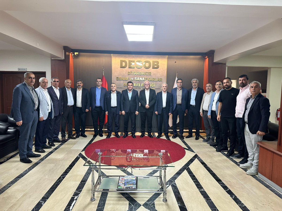 gunsiaddernegi's tweet photo. GÜNSİAD olarak, DESOB seçimlerini kazanan Alican Ebedinoğlu ve Yönetimine hayırlı olsun ziyaretinde bulunduk. Görevinde başarılar diler misafirperverliklerinden dolayı teşekkür ederiz. https://t.co/gQnsDtriXe
