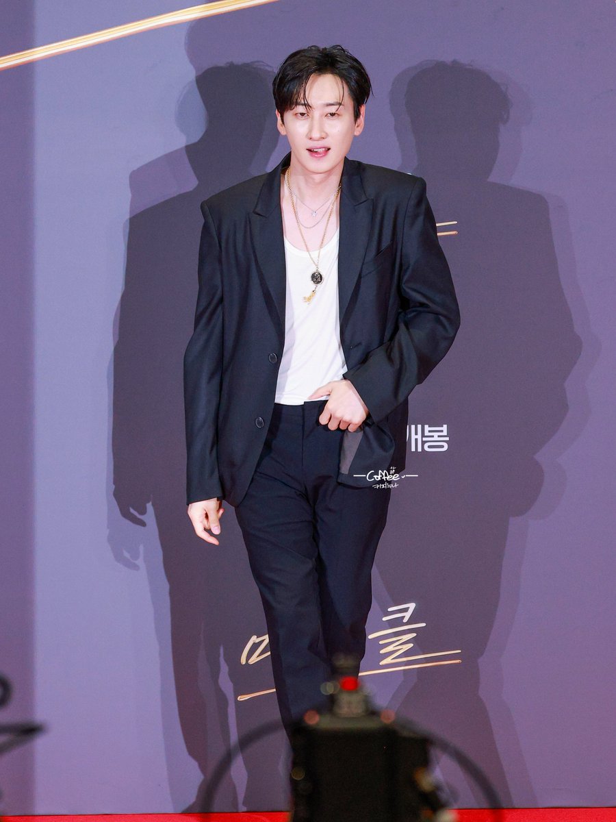 Coffeenuna44's tweet photo. .
💎🐰🌙⭐️🍓💙
2026.05.11

<Michael> VIP Premiere Photocall

#EUNHYUK #은혁 #이혁재 
#디앤이 #슈퍼주니어DnE
#내최애혁재 #coffeenuna44 https://t.co/fDTiMer8dr
