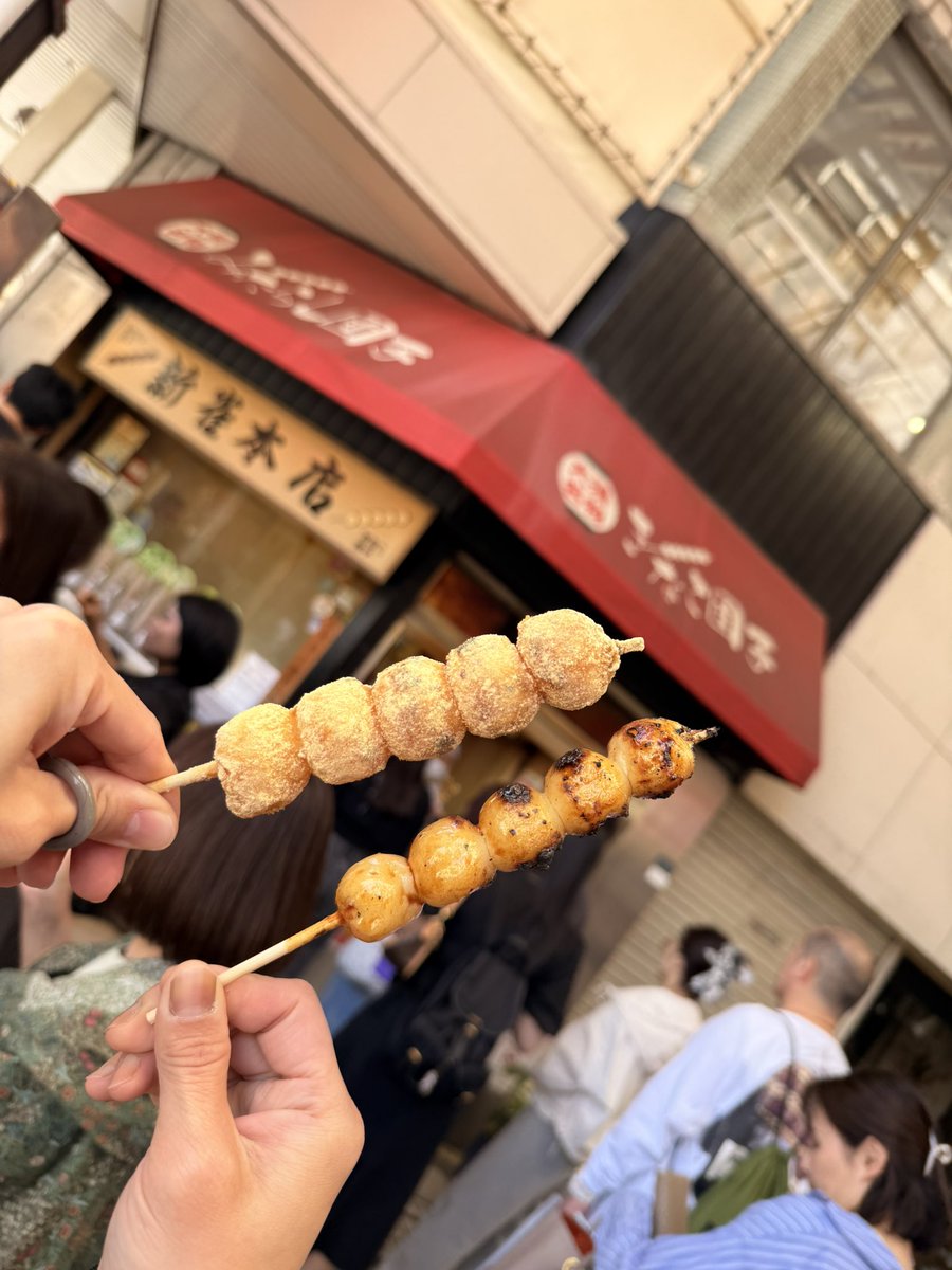 とーも tweet media