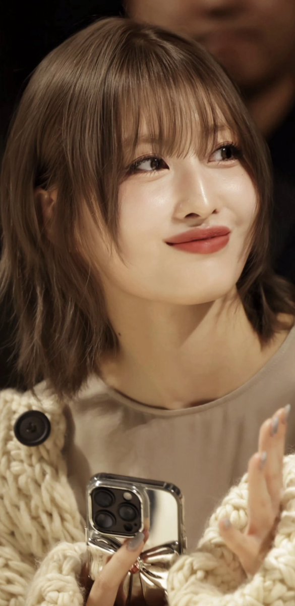 d63605's tweet photo. #momo #TWICE https://t.co/gJy5GV9ksg