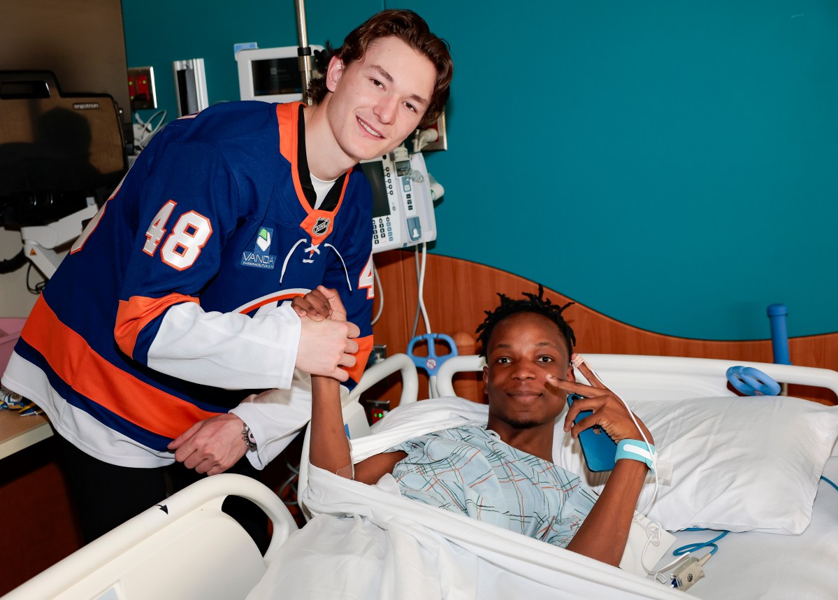 nypost's tweet photo. Matthew Schaefer teams up with Northwell after historic rookie season https://t.co/nkTnPyfiGA https://t.co/wGXEopkR3H