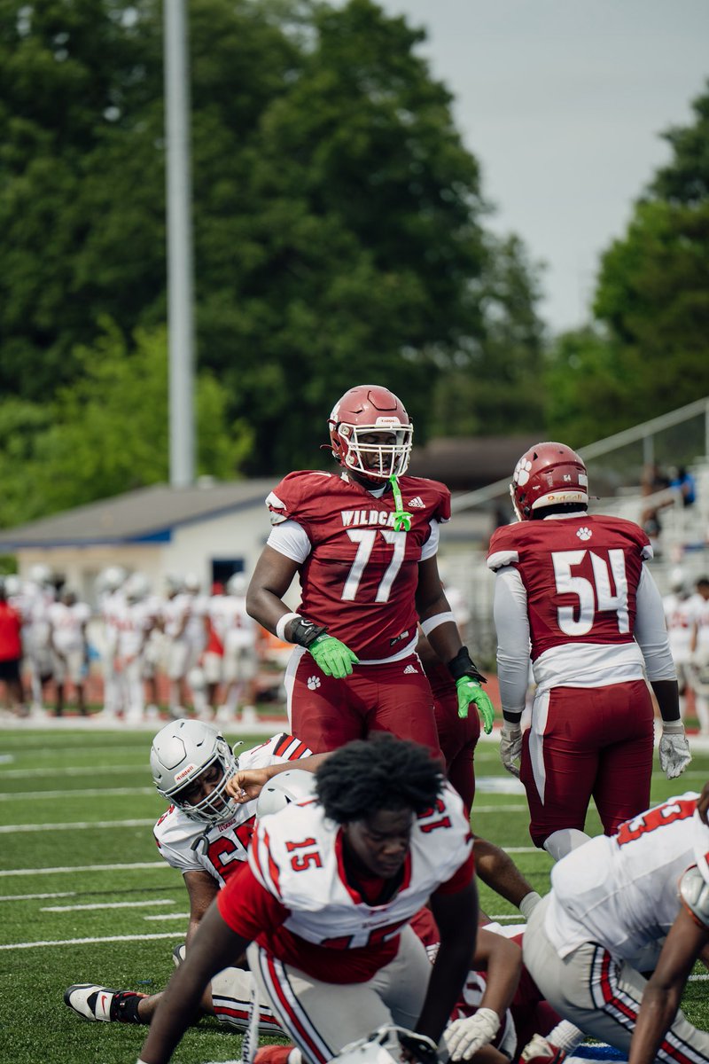 Kristopher Anderson 6’7 OL tweet media
