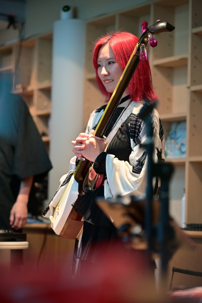 Duckn_2's tweet photo. ゆかり さん

髪の色にビックリ😳
🇩🇪ツアー限定だそうで・・・
SHIMOちゃんと一緒に
色々楽しんで来て下さいね☺️

#サムアパ
＃まゆかり
#須貝由香里
#StudioGate https://t.co/CH9lYgSDUK