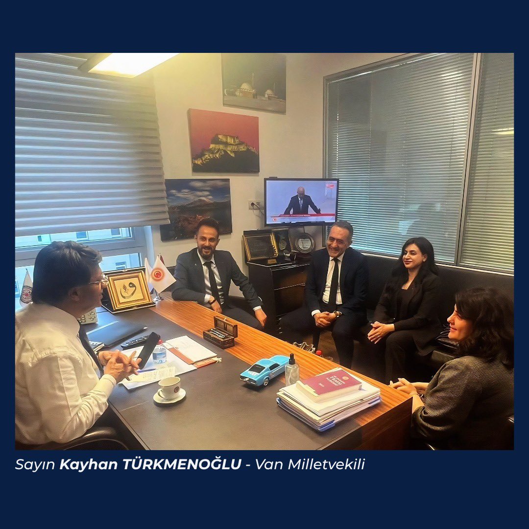 MuhTekYerelYntm's tweet photo. Mühendis Tek-Sen Yerel Sendikası olarak;
AK Parti Van milletvekili Sayın Kayahan Türkmenoğlu ile gerçekleştirdiğimiz görüşmede meslek yasası taleplerimizi bir kez daha güçlü bir şekilde dile getirdik konunun komisyonu ve canlı tutulması ve kamuoyuyla paylaşılması için desteğini aldık teknik hizmetler sınıfı olarak sesimizi kesmiyoruz taleplerimizi taşımaya devam ediyoruz
#TaleplerimizMasada
#Belediyeler
#TeknikAkılınGücü
@RTErdogan 
@Akparti 
@K_Turkmenoglu_V 
@MuhTekYerelYntm